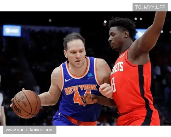 奇才队最新动态：交易传闻与年轻球员成长引关注