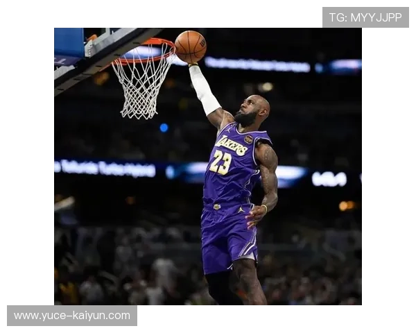 湖人迎关键胜利詹姆斯再现高光时刻全队士气大涨